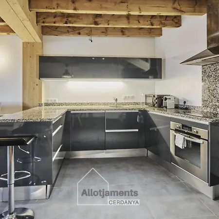 Gall Fer, Acogedora Casa Adosa En Ur Ur