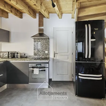 Gall Fer, Acogedora Casa Adosa En Ur Ur